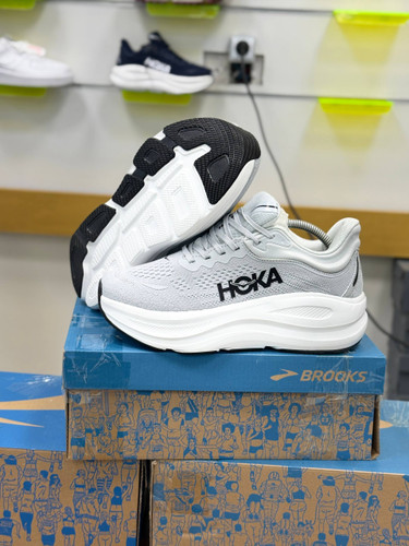 خرید کفش هوکا باندی 9 اصل | نهایت نرمی و راحتی با فناوری جدید HOKA