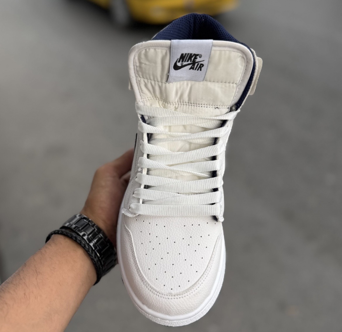 کفش Air Jordan 1 ساقدار سفید سورمه‌ای | استایل خاص و خفن